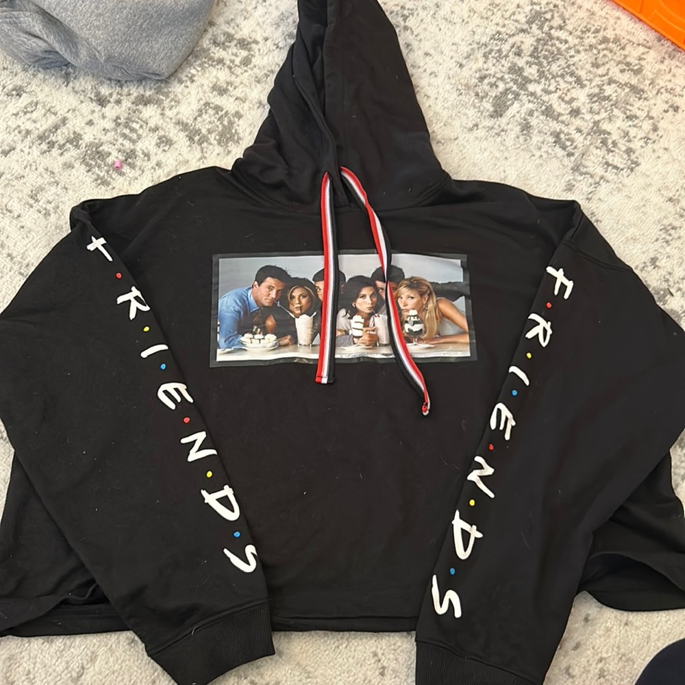 XL Friends themed cropped sweatshirt